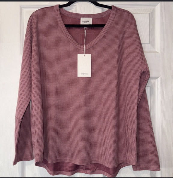 Andree by Unit Waffle Knit 3/4 Sleeve Henley Top